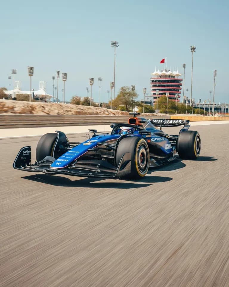Williams 2024 F1 car races on Bahrain circuit, williamsf1.com media