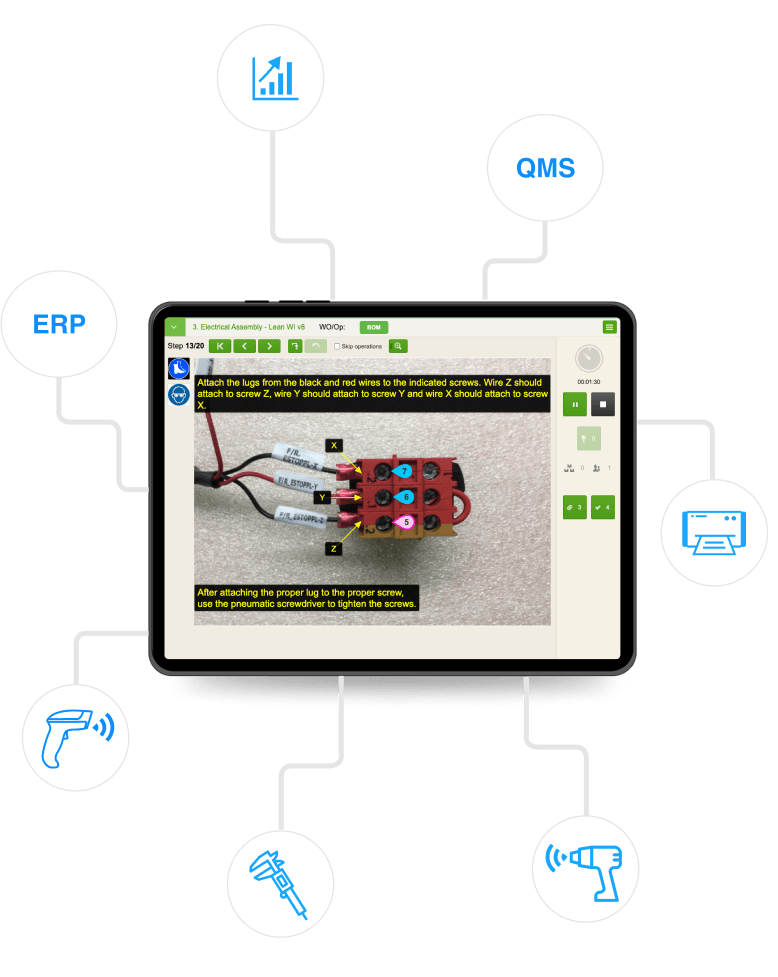 Tablette avec l'application VKS affichant ses outils en action